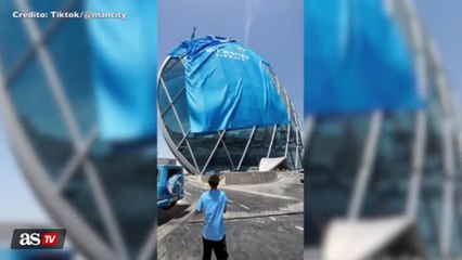 Viral video: Gigantic Manchester City jersey covers building
