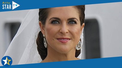 PHOTOS Madeleine de Suède dans sa sublime robe de mariée : 10 ans après, l'émotion toujours aussi fo