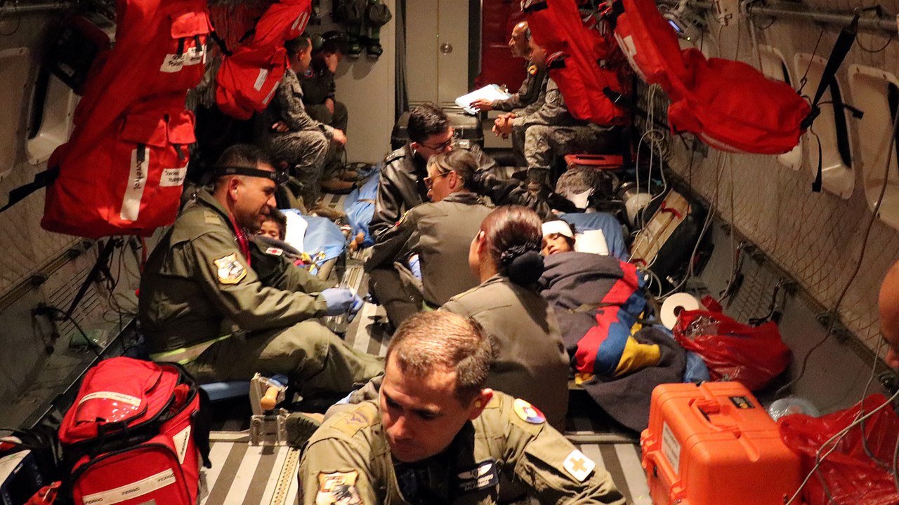 Cuatro niños sobreviven 40 días en la selva amazónica - Vídeo Dailymotion