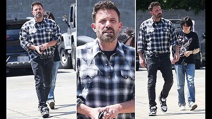 Ben Affleck grabs with daughter Seraphina in Santa Monica ... after pal Matt Damon reveals advice he gave him in high school theater