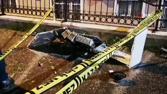 Erzurum’da direksiyon hakimiyetini kaybeden sürücü duvara çarparak durabildi: 1 ölü, 1 yaralı