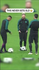 Neymar n'aime pas trop les blagues... Regardez la réaction de Messi
