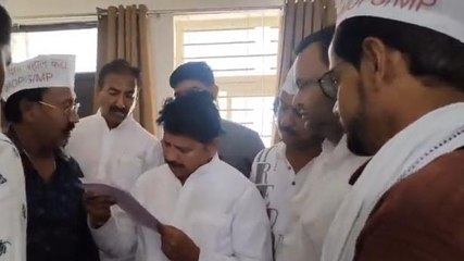 बुरहानपुर: पूर्व गृह मंत्री को कर्मचारियों ने सौंपा ज्ञापन,रखी यह बड़ी मांग