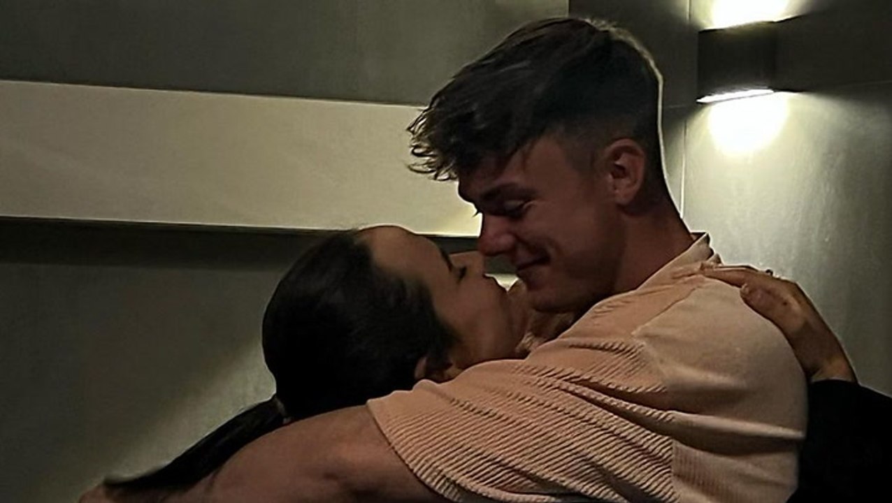 „Bachelor“-Liebling Utze: Abfuhr an David - sie küsst ihren neuen Freund