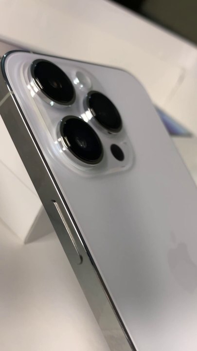 i phon 14pro max satisfying video