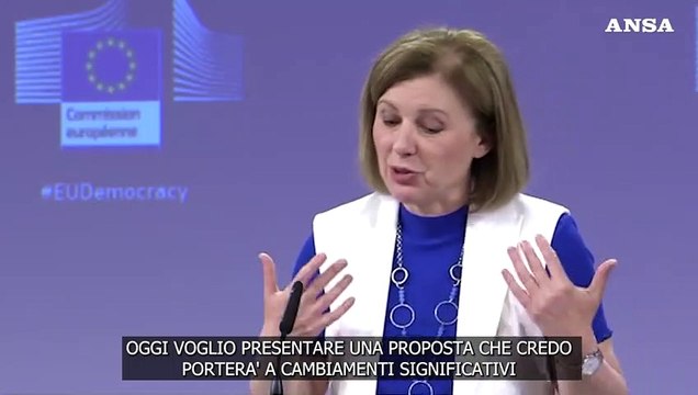 Trasparenza, Jourova: Norme comuni per la condotta etica interistituzionale per tutti i politici e funzionari Ue