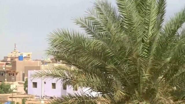 #العربية ترصد استمرار الهدوء في #الخرطوم ومصادر: الهلال الأحمر السوداني يباشر توزيع المهام في عدة مناطق #السودان