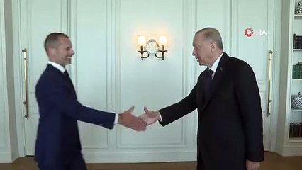 Cumhurbaşkanı Erdoğan UEFA Başkanı Aleksander Ceferin ile görüştü