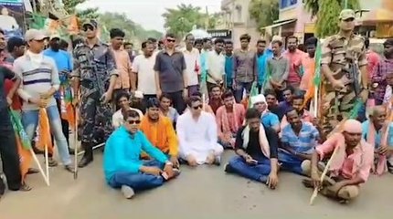 মনোনয়ন পত্র জমা দিতে গিয়ে শাসকদলের বাধার মুখে বিরোধীরা