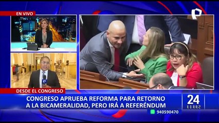 María de Carmen Alva presiona a Francis Paredes a votar a favor de la bicameralidad