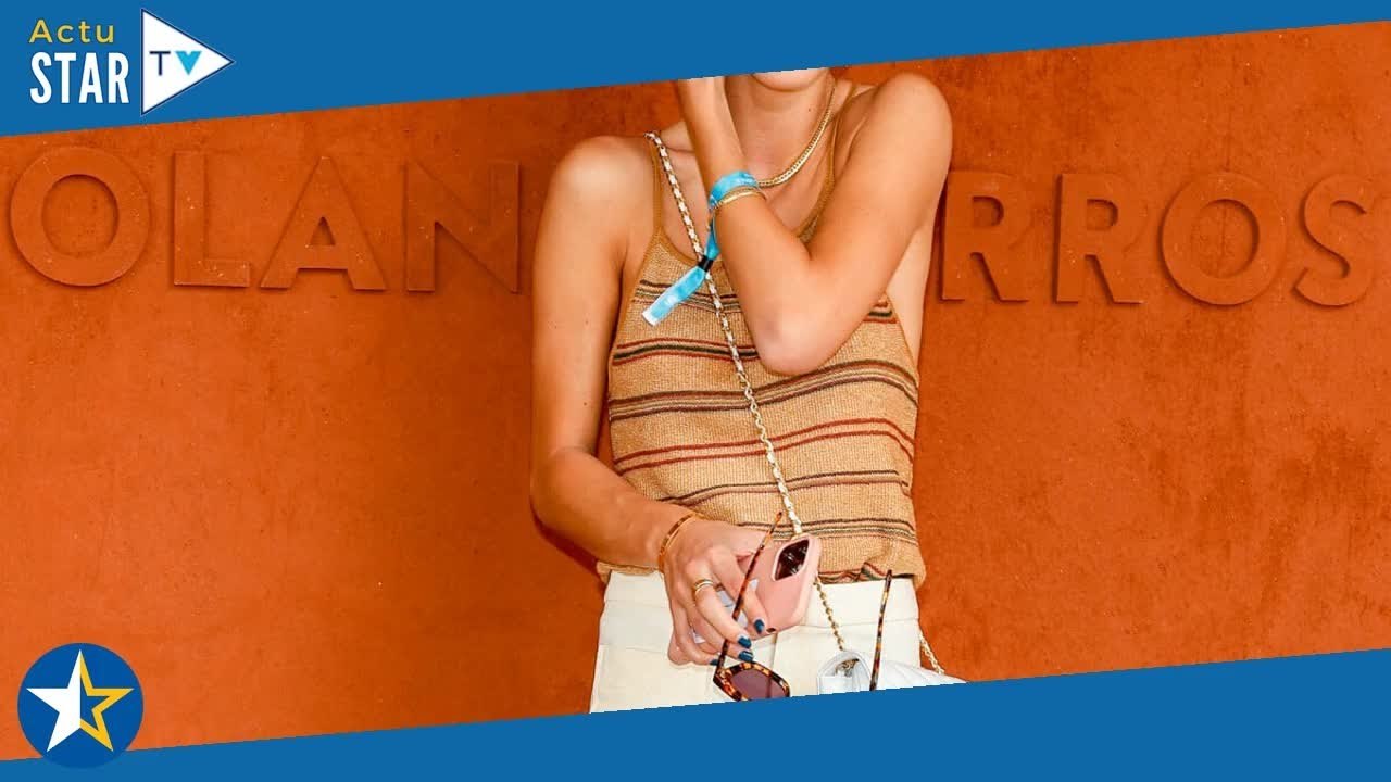 Stella Belmondo intimidée : sac Chanel pour un Roland-Garros avec sa maman, Natalia Vodianova en pet
