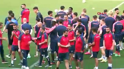Başakşehir a effectué son dernier entraînement pour la finale de la Coupe de Turquie Ziraat au stade Gürsel Aksel.