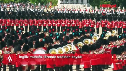 İngiliz muhafız törende sıcaktan bayıldı