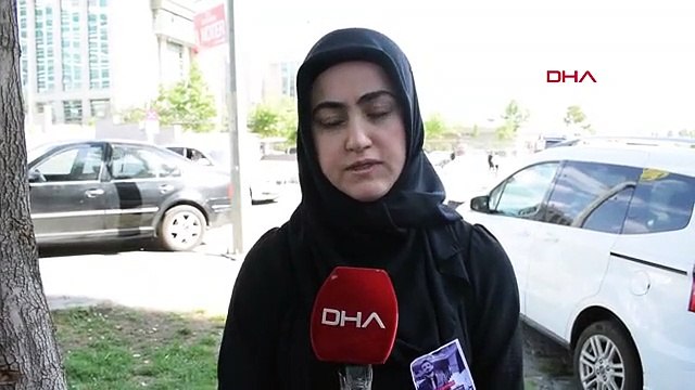 LE MEURTRIER DE BIJOUX A ÉTÉ PRIS AVEC DES TOURS DE SANG SUR SES BRAS ET SES CHAUSSURES