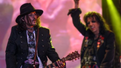 Johnny Depp'li Hollywood Vampires grubu İstanbul'da konser verdi