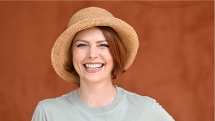 GALA VIDEO - PHOTO - Élodie Frégé rayonnante à Roland Garros : cet accessoire mode lui va à ravir !