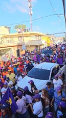 Abel Martínez y Luis Alberto inician multitudinaria marcha en Santo Domingo Este