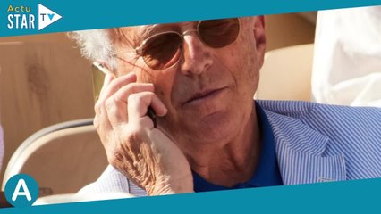 Nelson Monfort très à l'aise dans les tribunes de Roland-Garros, apparition remarquée avec sa femme
