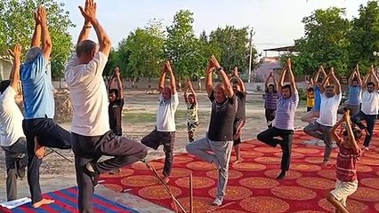 video...international yoga day...सुहानी सुबह सेहत बनाने को किया योगाभ्यास