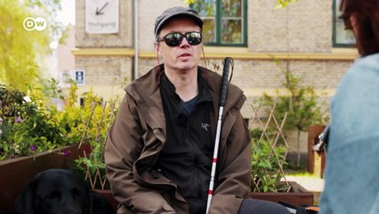 مكتبة البشرية: الإنسان في صيغة كتاب