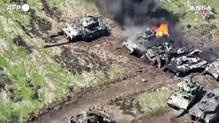Ucraina, i russi distruggono mezzi blindati nel Donetsk