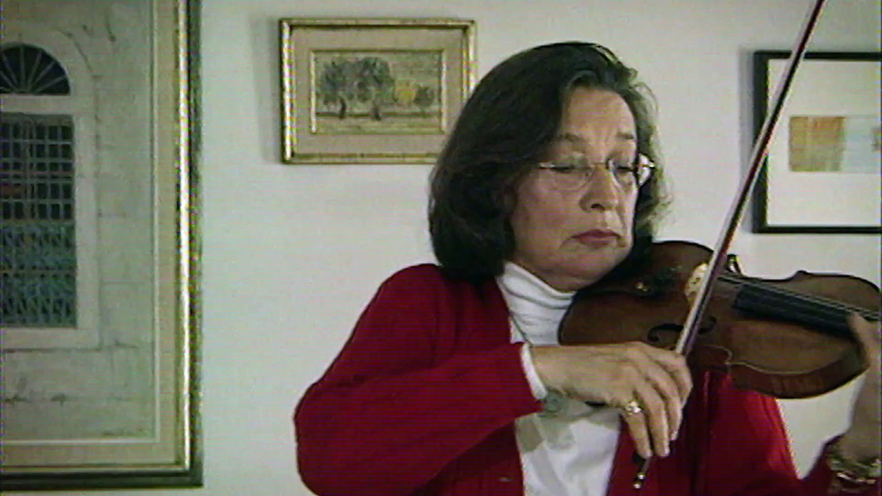 Devlet sanatçısı Prof. Dr. Suna Kan hayatını kaybetti