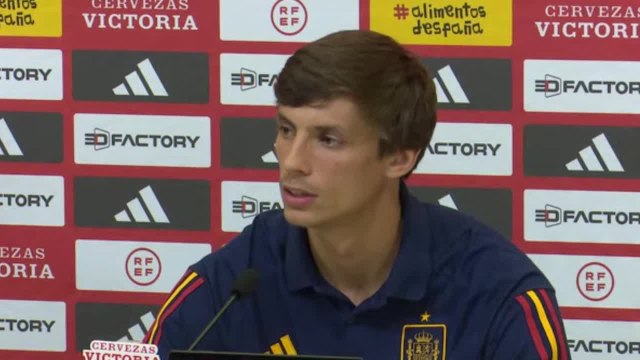 Le Normand habla de su elección por España y la posible convocatoria de Deschamps