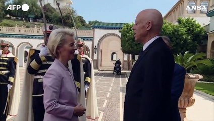 Download Video: Tunisia: von der Leyen, Meloni e Rutte accolti da Saied