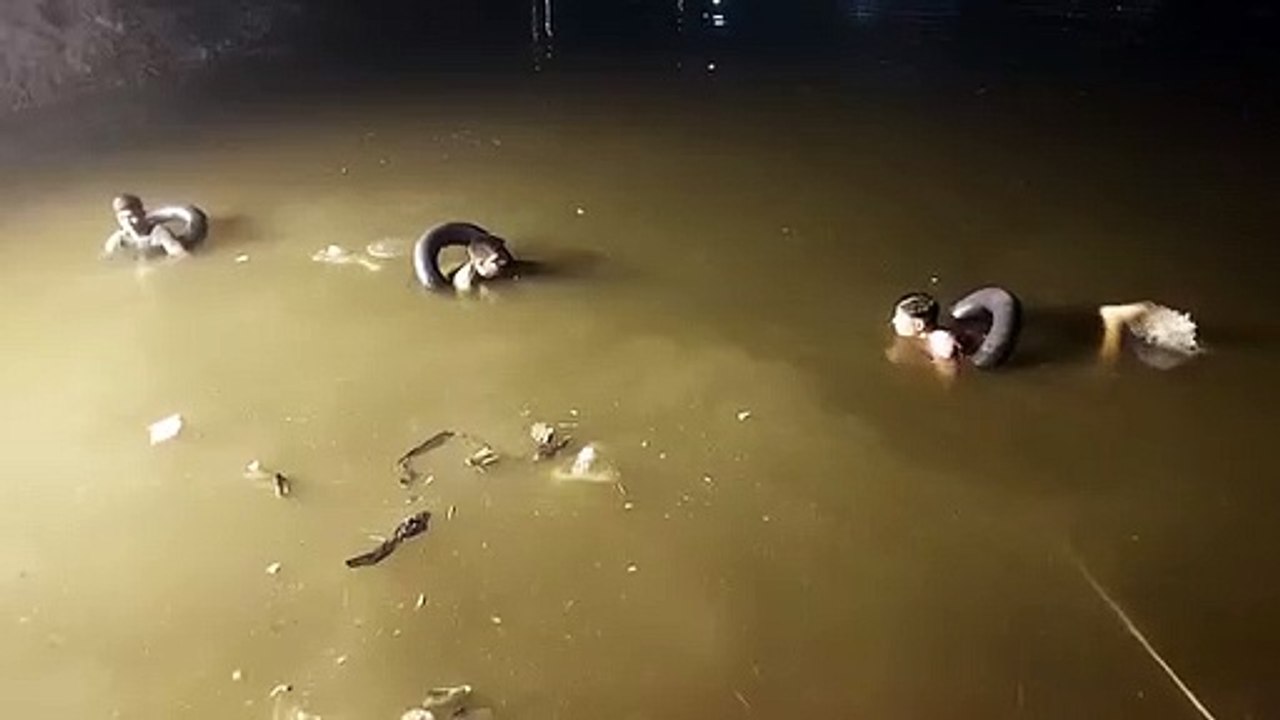 दस घंटे बाद तालाब में मासूम का शव मिला