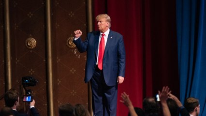 "Uno de los peores abusos de poder en la historia": Trump rechaza la acusación en su contra durante un acto de campaña