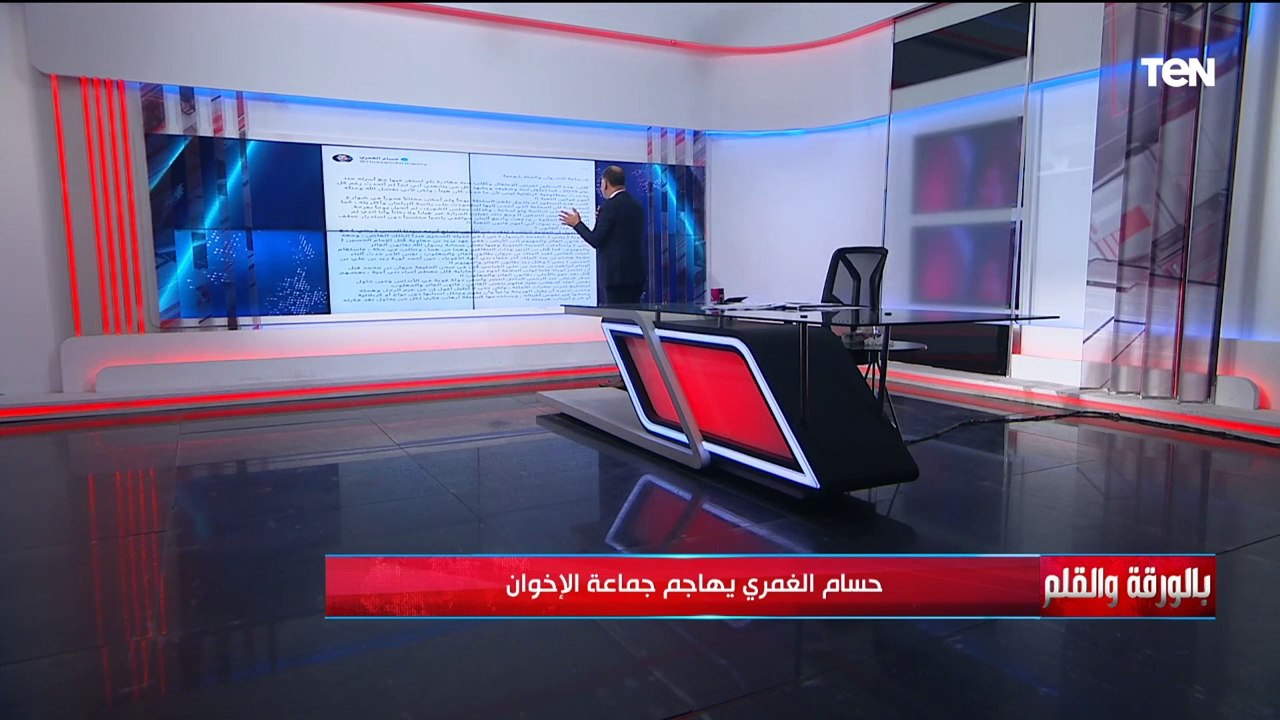 نشأت الديهي يهدي مجموعة كتب لشباب الإخوان ولمرشح الرئاسة أحمد طنطاوي لكشف حقيقة جماعة الإخوان