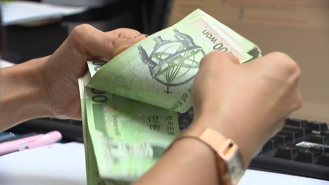 은행 연체율 연일 상승세...충당금 적립 등 대응 분주 / YTN