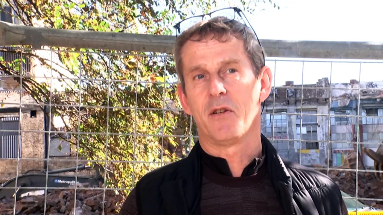 Many residents displaced by Sydney fire still u...