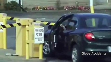 Funny Stupid Woman Drivers Compilation