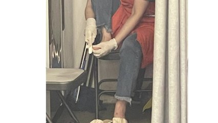 "각질 커피?...도저히 못 마셔" 누리꾼의 고발  [띵동 이슈배달] / YTN