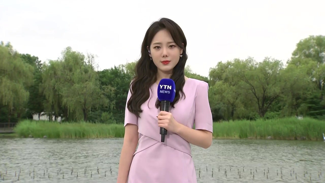 [날씨] 한낮 더위, 곳곳 요란한 소나기...내일도 계속 / YTN