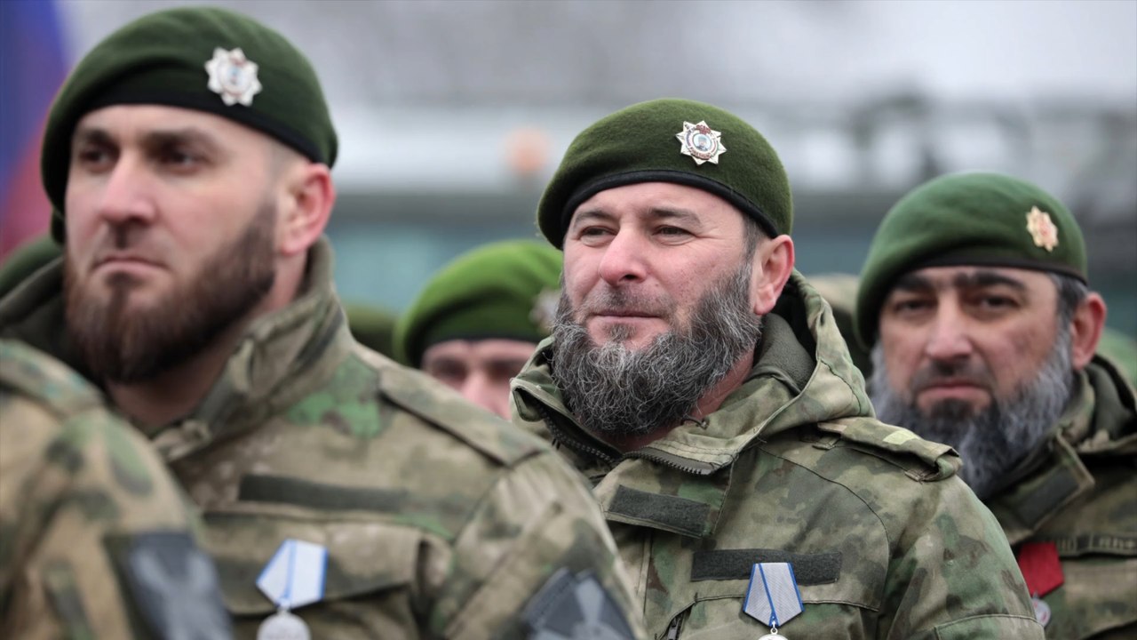Russen-Militär nimmt tschetschenische Spezialeinheit unter Vertrag