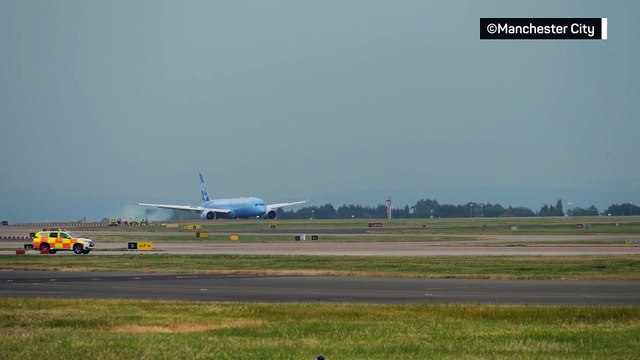 Manchester City enfin de retour à la maison après son succès !