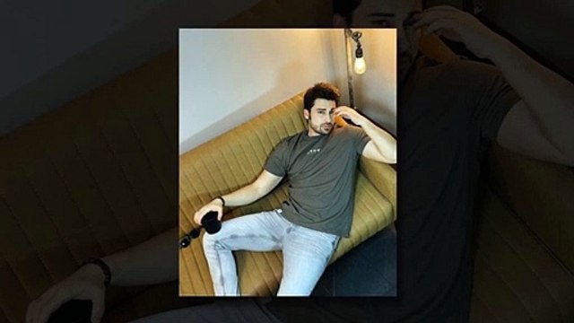 1 aydır aşk yaşadıkları konuşulan Sıla Türkoğlu ve Alp Navruz'dan ilk kare geldi