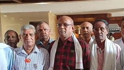 बुरहानपुर: बिजली विभाग के पेनशनर्स कर्मचारियों ने घेरा कलेक्ट्रेट,जाने माजरा