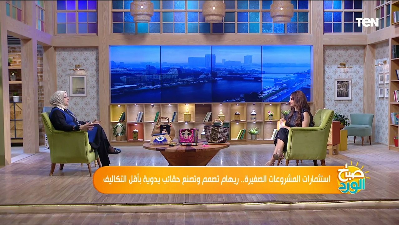 بدأت بالصدفة وتستغرق القطعة الواحدة أكثر من 120 ساعة عمل.. مصممة حقائب يدوية تكشف كيف كانت بدايتها
