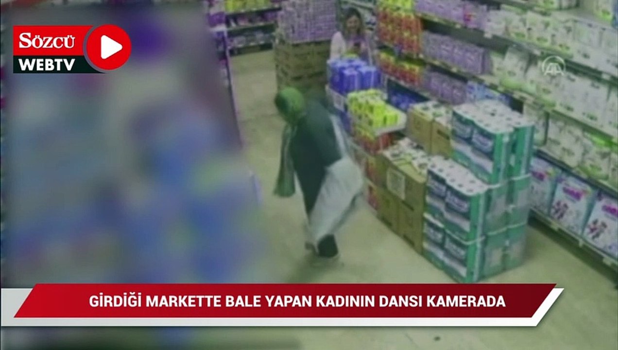Girdiği markette bale yapan kadının dansı kamerada
