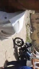 पाइप लाइन  लीक, हजारों लीटर पानी बहा
