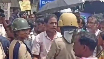 দঃ২৪ পঃ আগ্নেয়াস্ত্র নিয়ে মনোনয়ন জমা! ধুন্ধুমার কাকদ্বীপ বিডিও অফিস