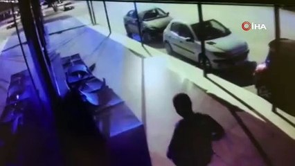 Bursa'da sandalye hırsızı kamerada