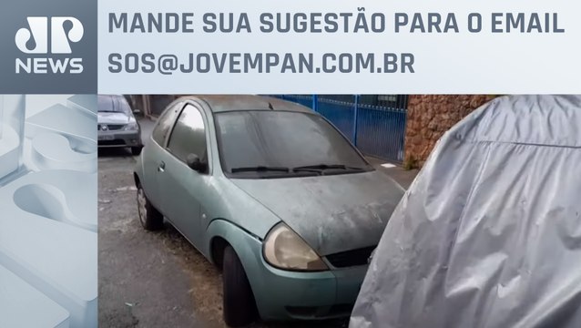 Carros abandonados viram problema em bairro da Zona Oeste | SOS São Paulo
