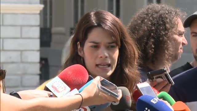 Isa Serra pide a Yolanda Díaz que retire el veto a Irene Montero