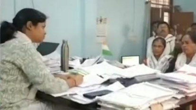 बैतूल: बिजली समस्या से परेशान ग्रामीणों ने खोला मोर्चा,सौंपा ज्ञापन