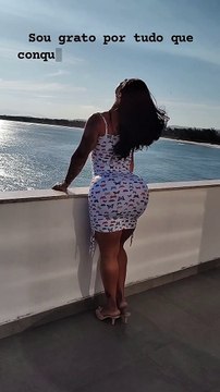 Modella brasiliana, voglio il lato B più grande al mondo