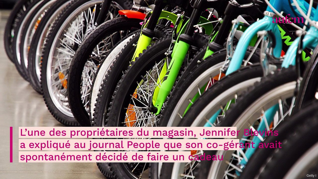 Meghan et Harry : la carte de remerciements envoyée à des fans qui ont offert un cadeau à Archie